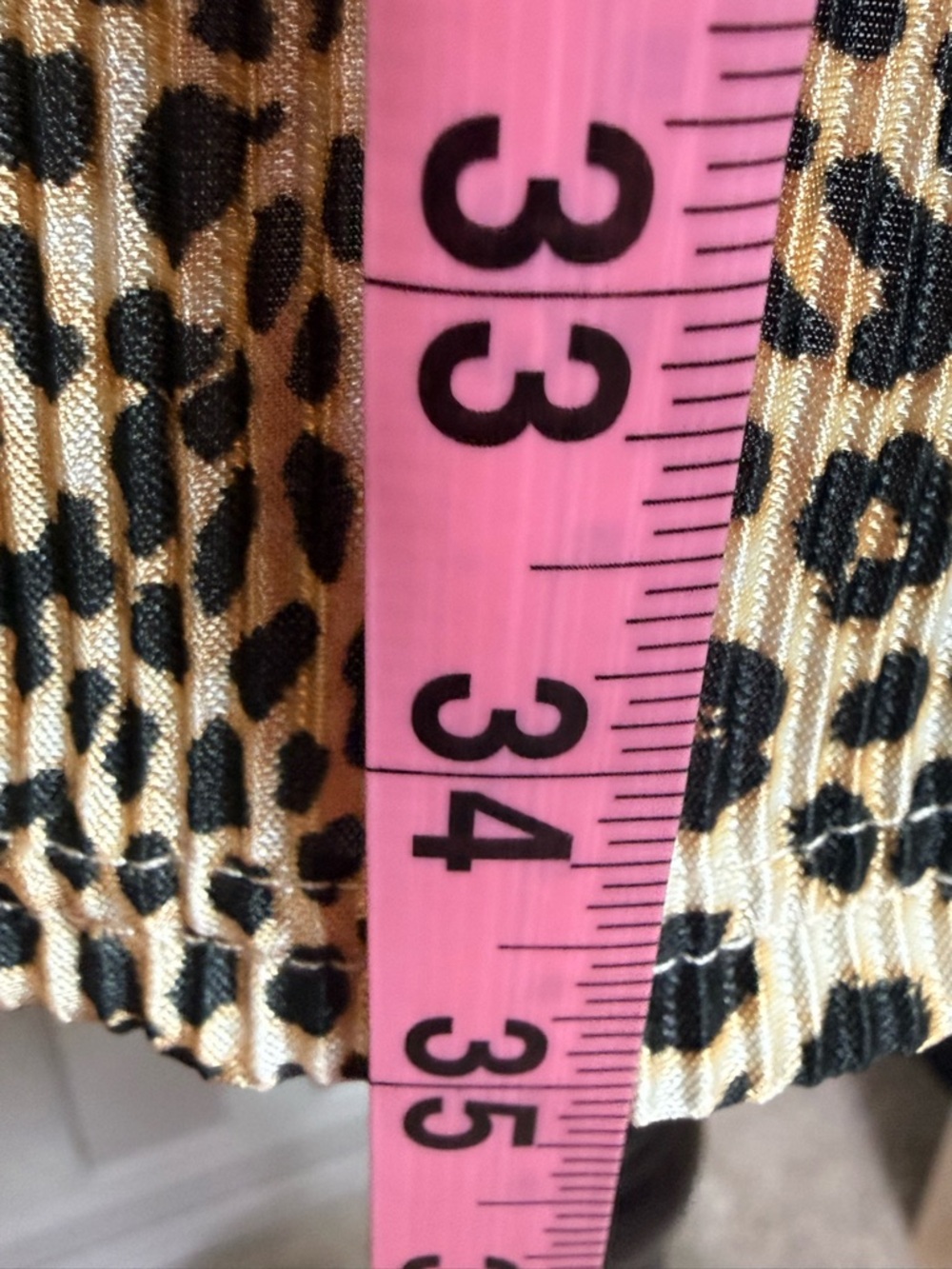 Leopard Print Pleated Button Down Tunic Blouse Small Animal Print workwear Chíc - Picture 5 of 11